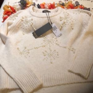 Truth by Rebublic NWT sweater size L
